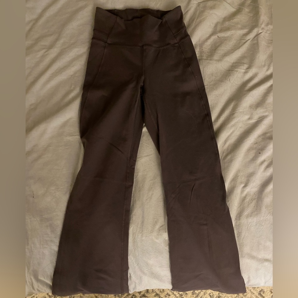 Lululemon yoga pants